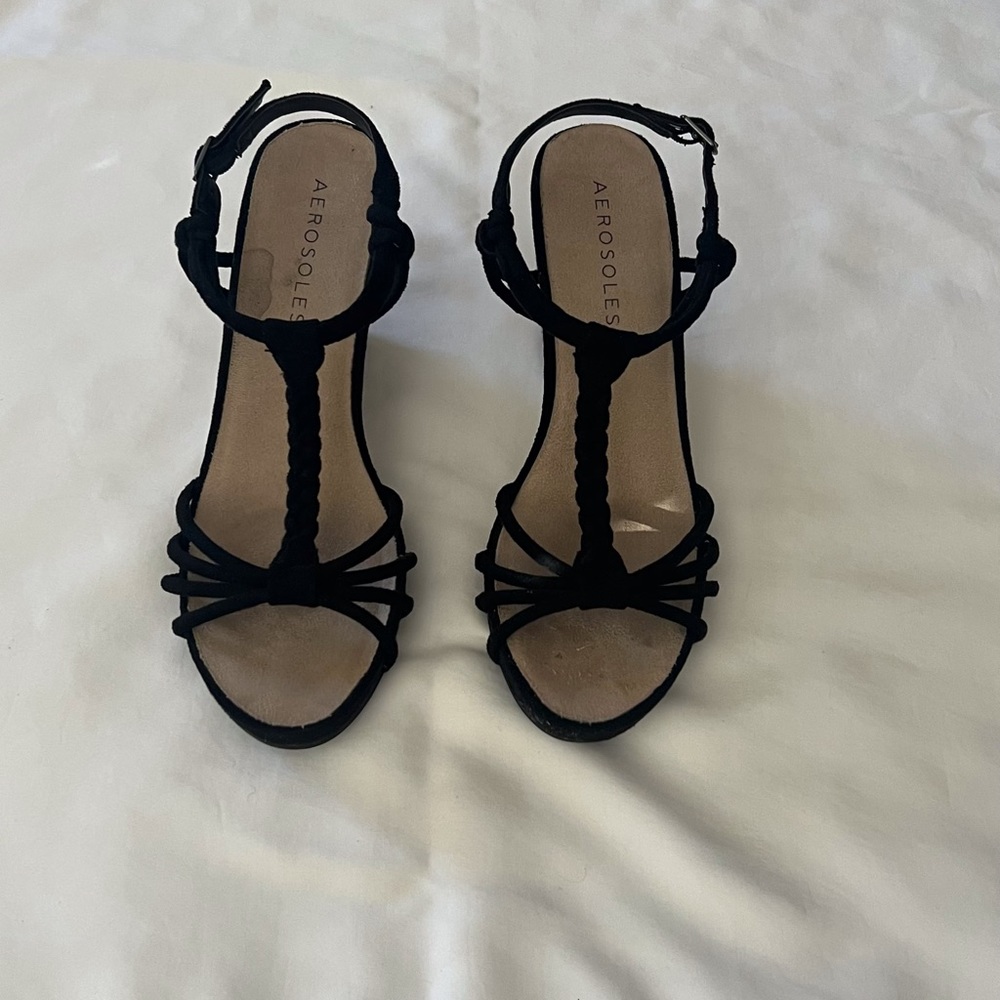 AEROSOLES Black Braided T-Strap Wedge Sandals
